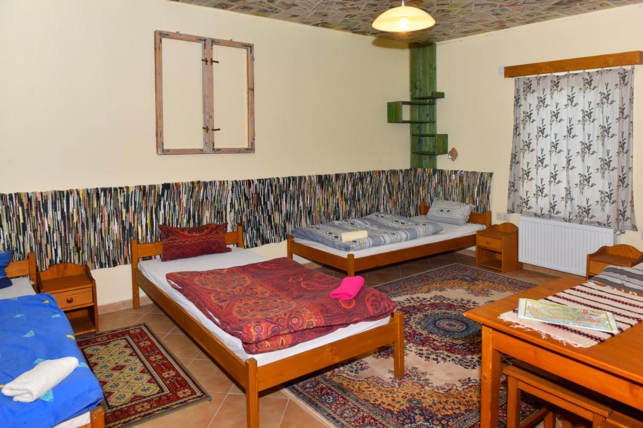 Nyakiglab Villa Szegi Ngoại thất bức ảnh