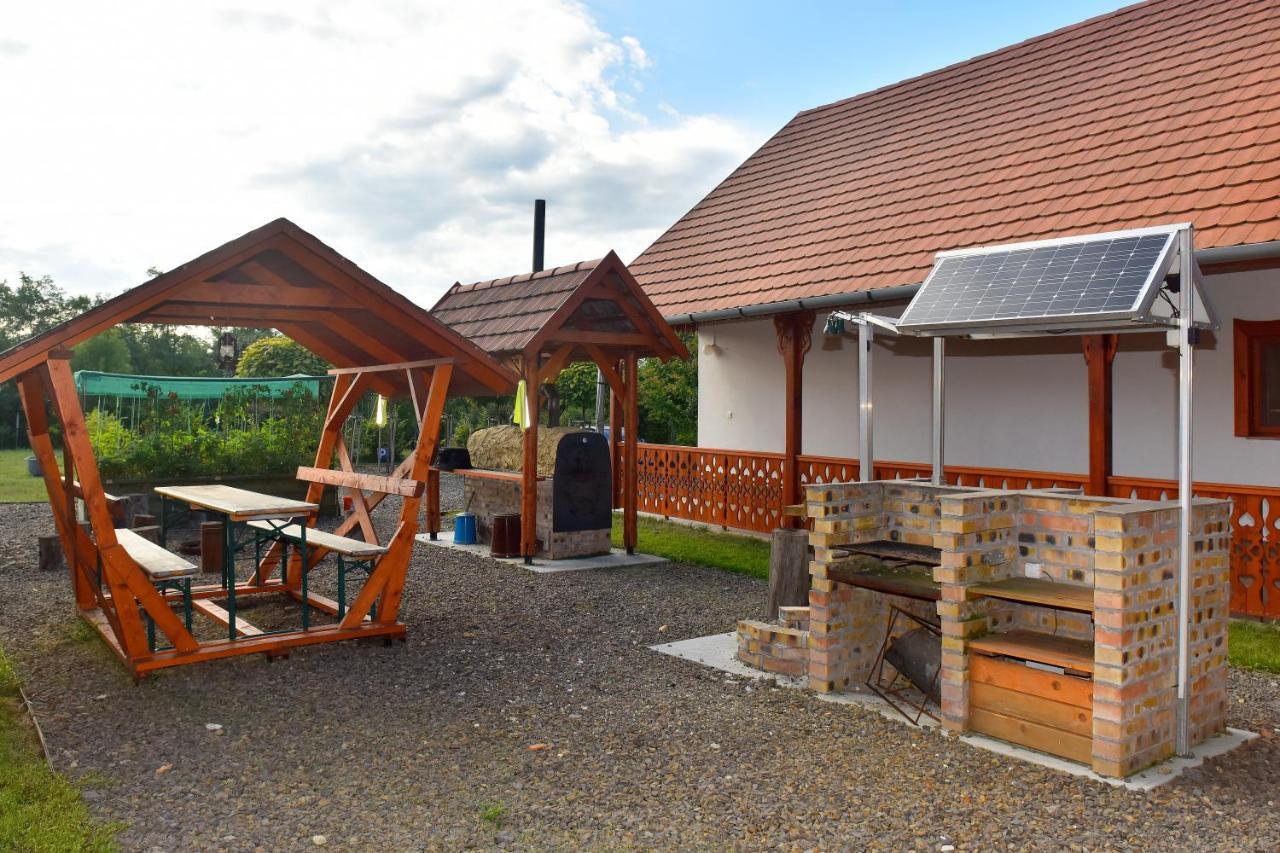 Nyakiglab Villa Szegi Ngoại thất bức ảnh