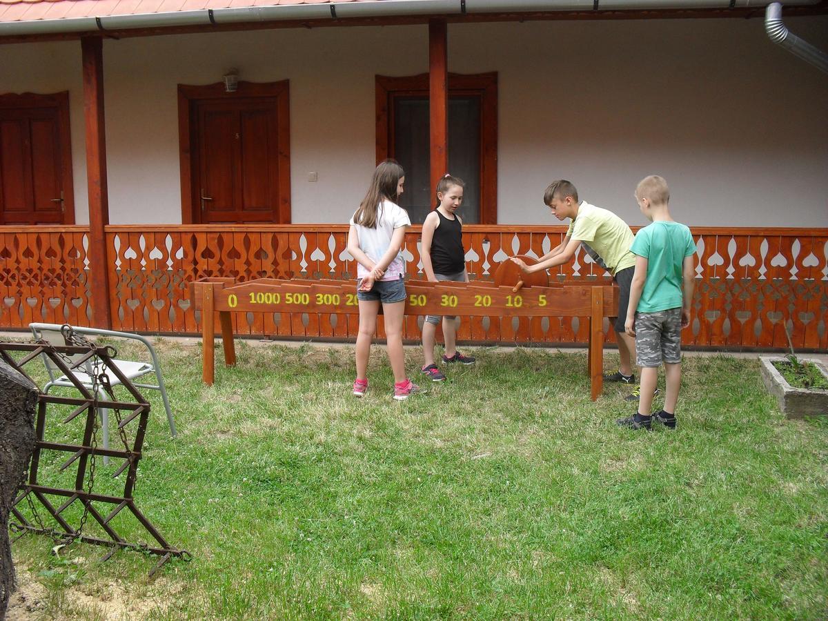 Nyakiglab Villa Szegi Ngoại thất bức ảnh